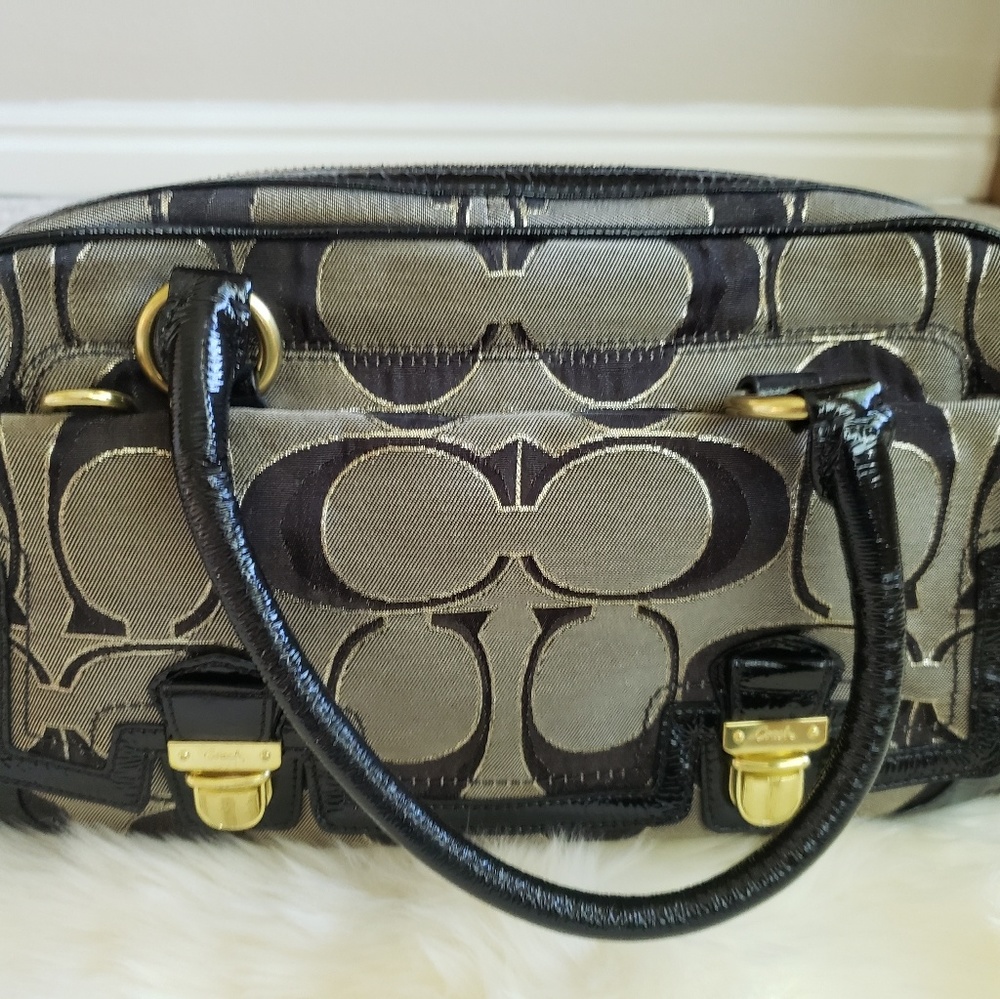 Beuatiful Coach Purse